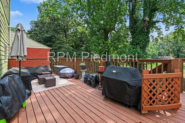 Photo - 1356 Chambers Ave