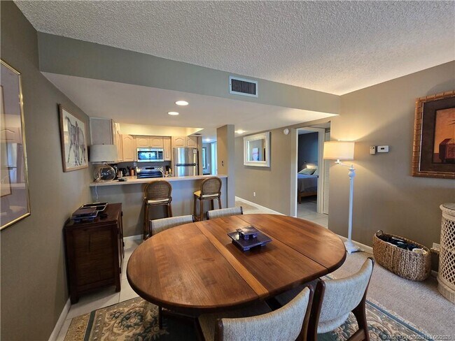 Photo - 5564 NE Gulfstream Way