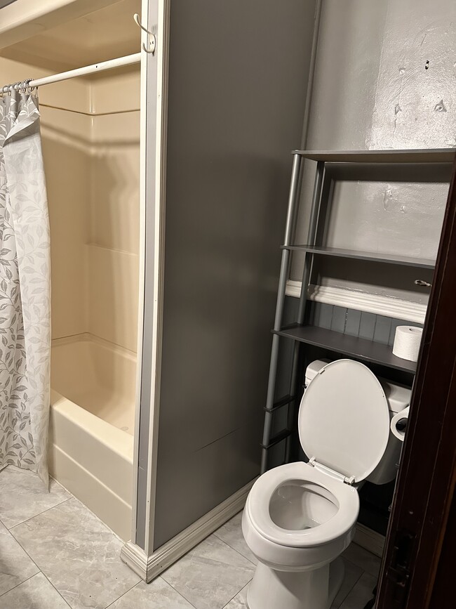 Photo - 17 Washington St Unit Apt 3