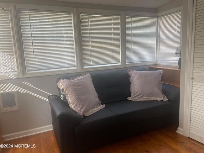 Photo - 605 Central Ave