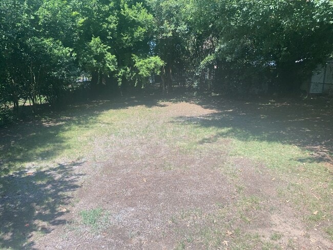Photo - 2953 Pierpont Ave