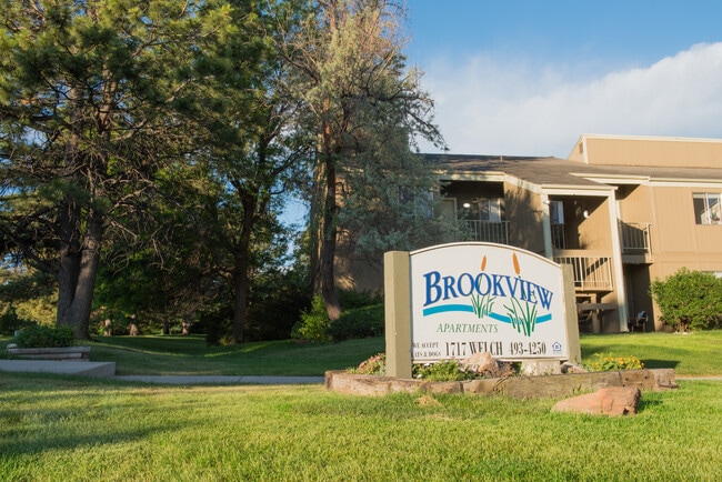 Building Photo - Brookview Apartments