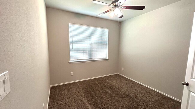 Photo - 20910 Azelea Field St