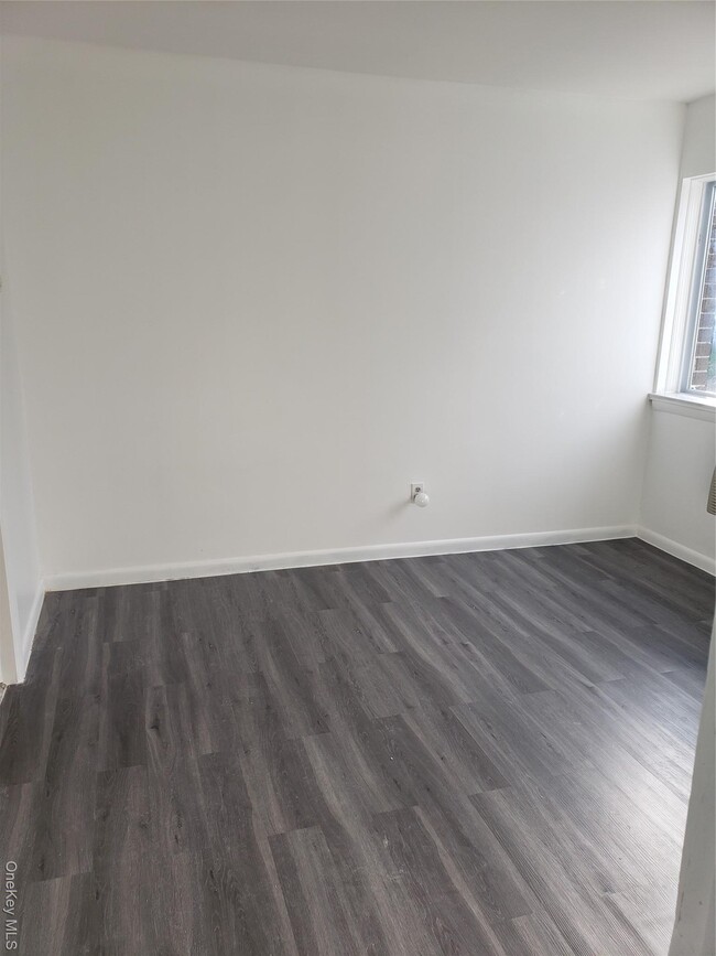 Photo - 345 Benham Ave