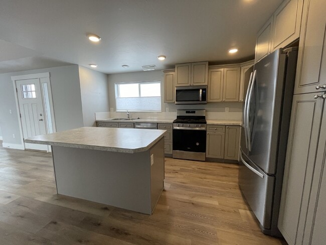 Photo - Practically New 3 Bedroom with Mountain Views!