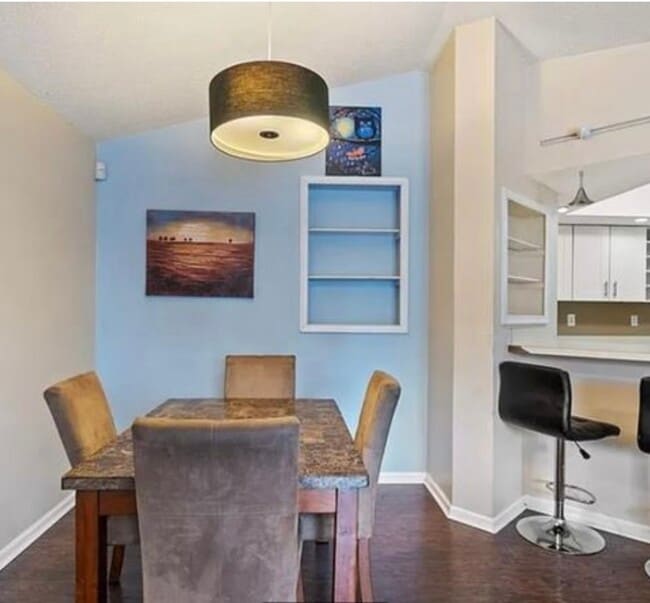 Dining - 2101 Rocky Point Run Unit C