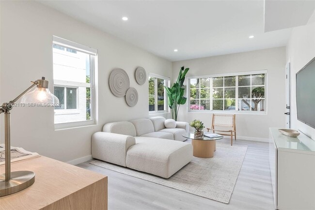 Photo - 1852 SW 22nd Terrace Unit 2