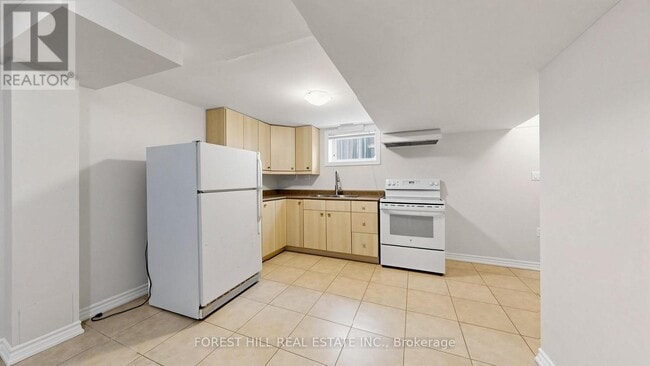 Photo - 308 Hendon Ave