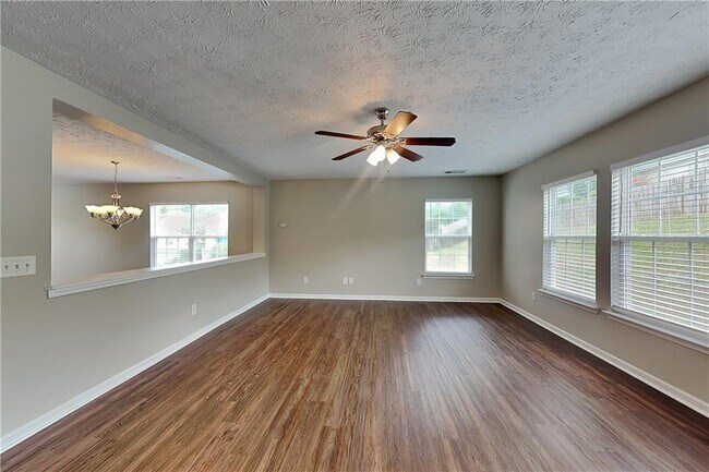 Photo - 2068 White Top Rd SE