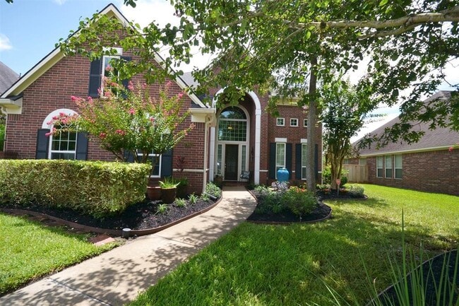 Building Photo - 7902 Silent Forest Dr Rental