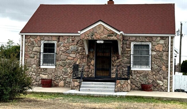 Photo - Home With Personality