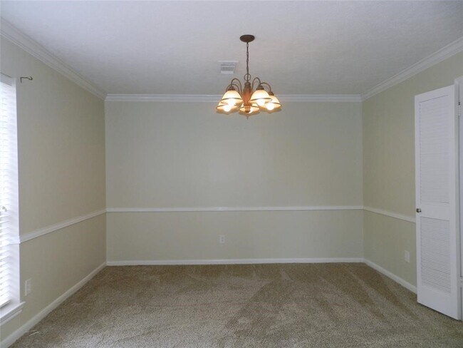 Photo - 9403 Oxted Ln