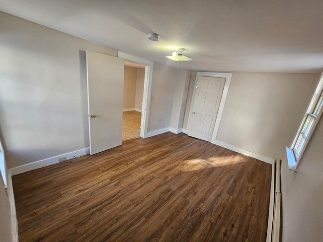 Photo - 110 Church St Unit 2