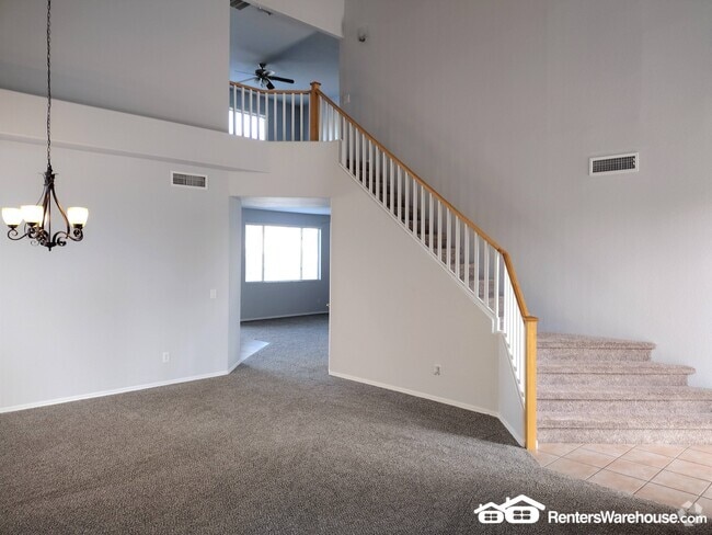 Building Photo - 1825 S 96th St Rental