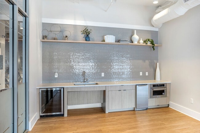 Photo - Volair Wesmont