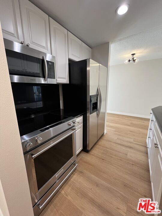 Building Photo - 970 Palm Ave Unit 216 Rental
