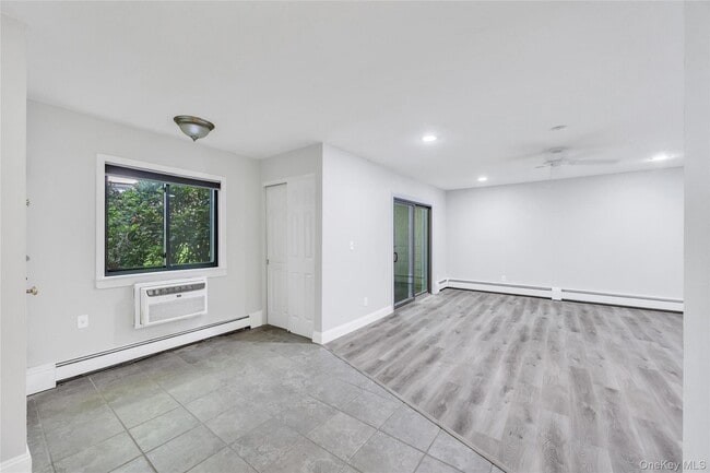 Photo - 31 Richmond Blvd Unit 1B