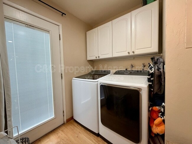 Photo - 1411 Hillsdale Ave