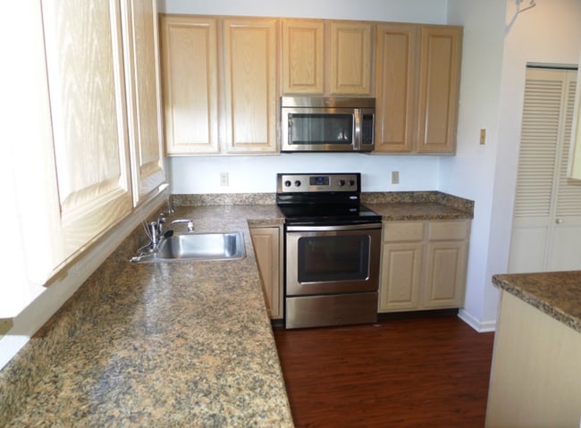 Photo - 23 Pheasant Brook Ct