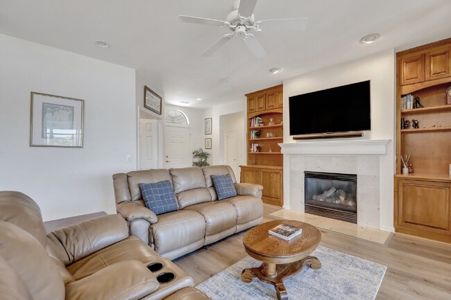 Photo - Charming 2 Bed, 2 Bath Rental with Lagoon ...