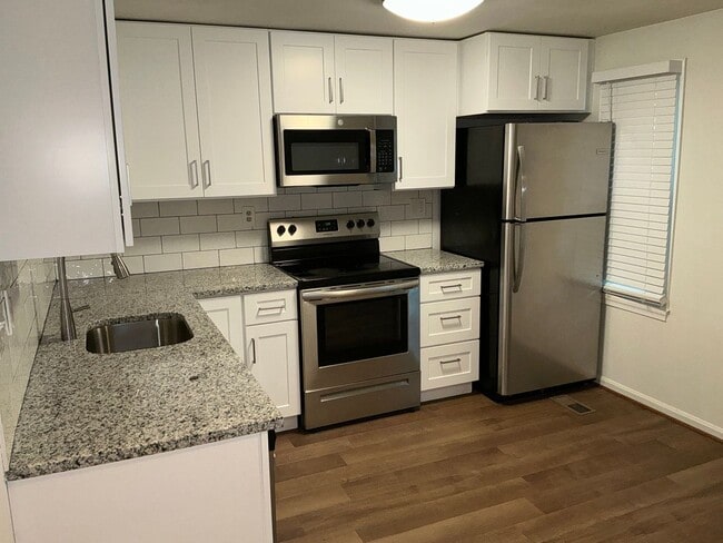 Photo - Gorgeous 2BR 2BA 3 level town home fully updated and located in Essex Place