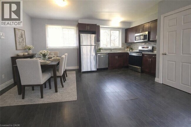 Photo - 98 Palmer Rd