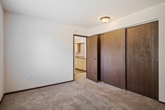Burtons Landing Apartments