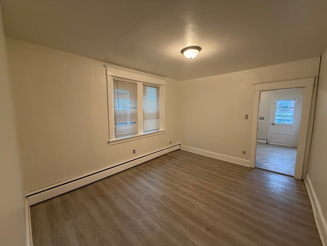 Photo - 130 Harvey Ave