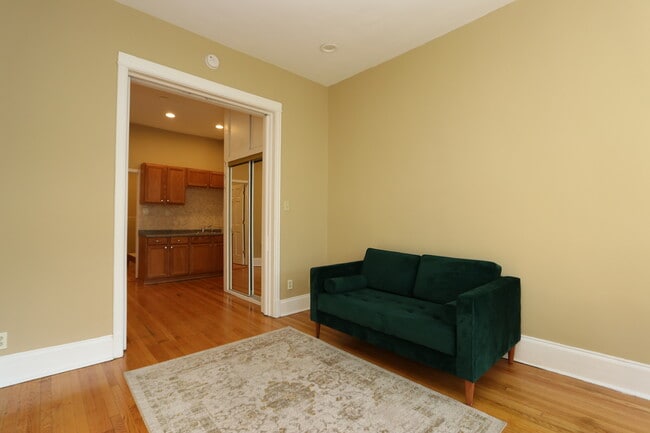 Photo - 2433 N Kedzie Blvd Unit 1F