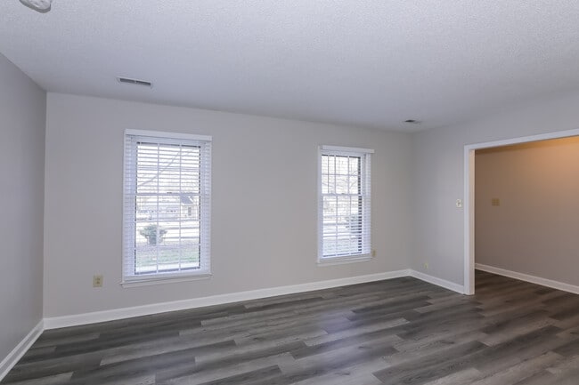 Photo - 5117 Chestnut Lake Dr