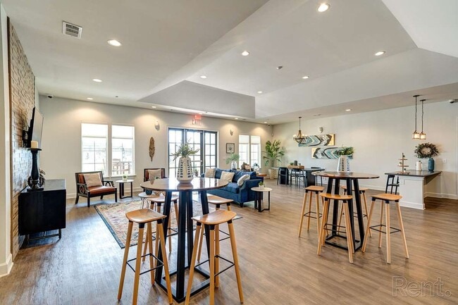 Photo - Culebra Creek Apartments