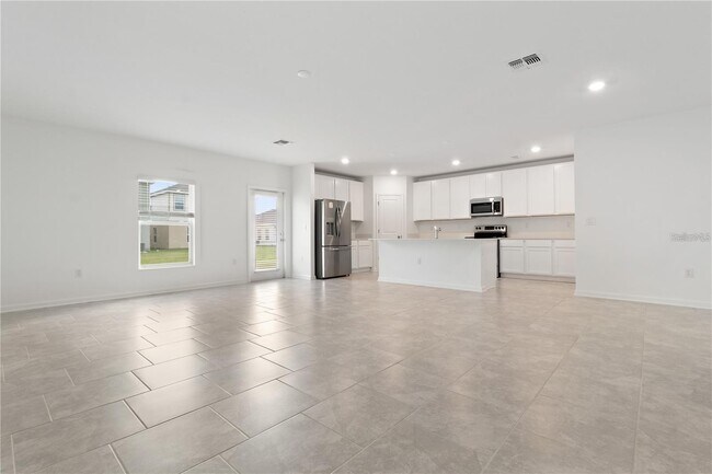 Photo - 1028 Holden Wy