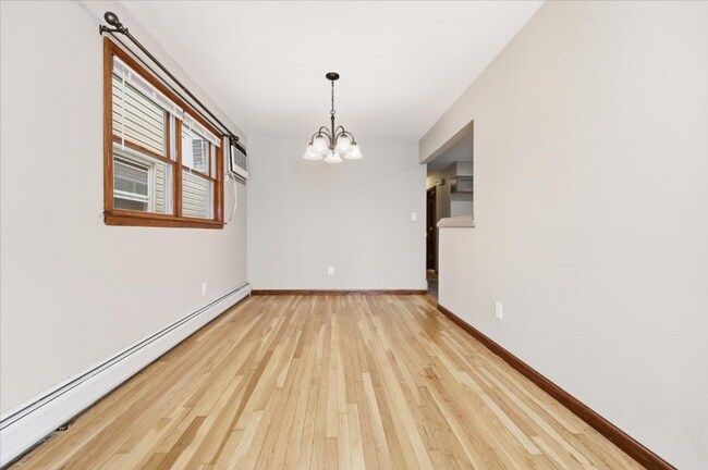 Photo - 358 Cator Ave Unit 1