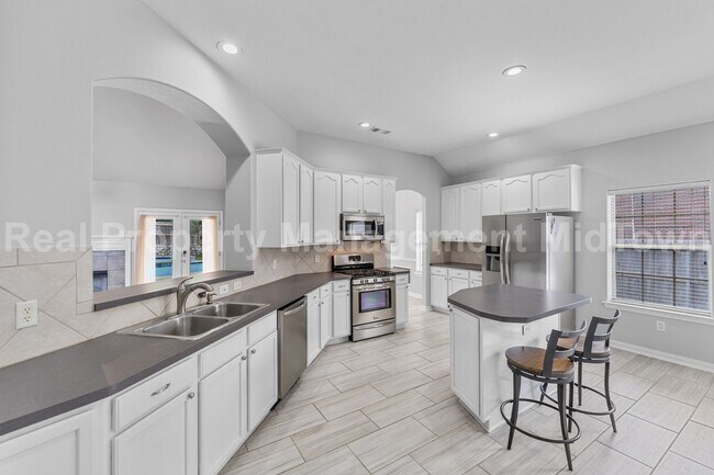 Photo - 343 Mesquite Hill Dr