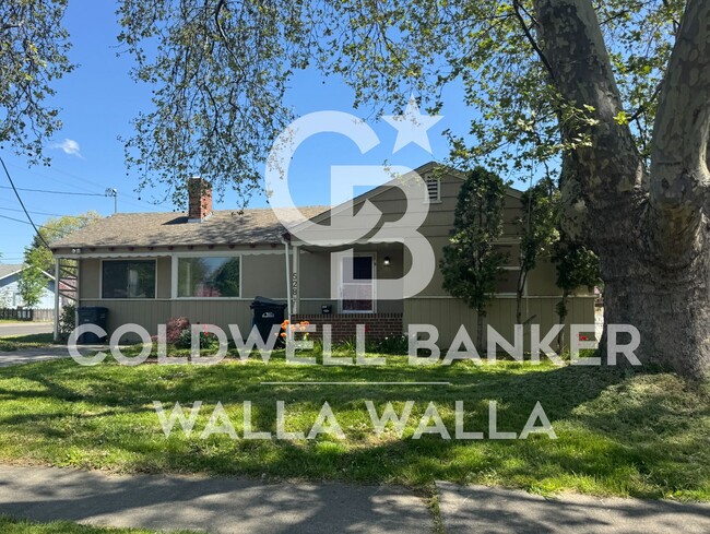 Well Maintained 4 Bed 1 Bath Single Family... - Well Maintained 4 Bed 1 Bath Single Family... House