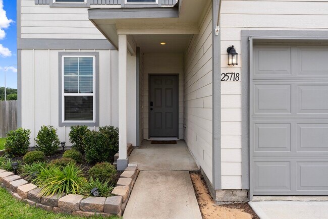 Photo - 25718 Merino Ct