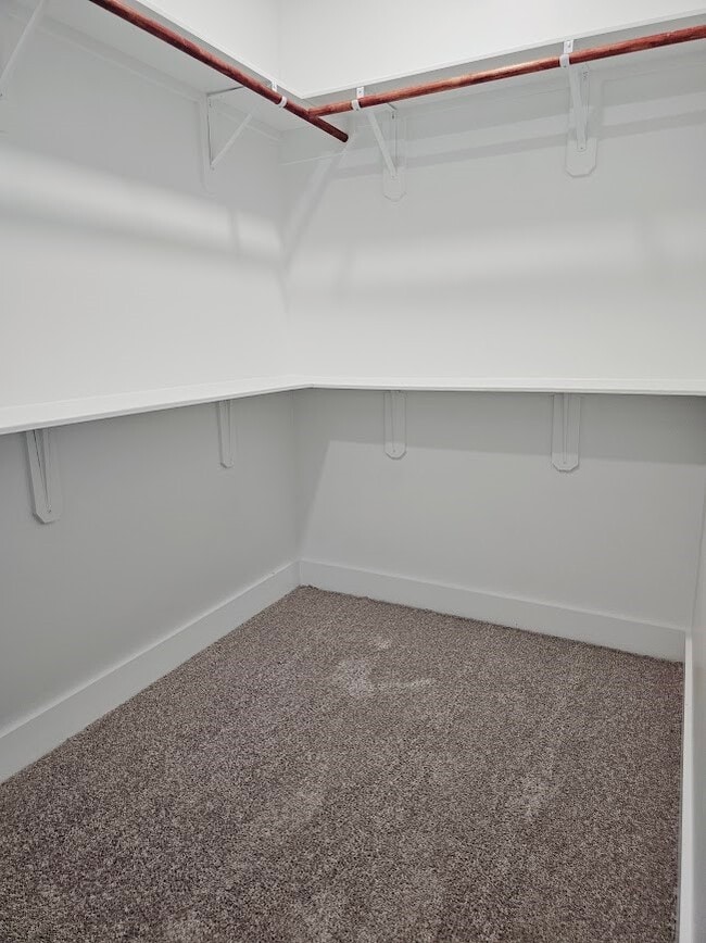 Photo - 615 Lettie St