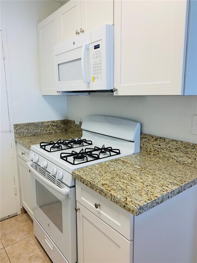 6900 N Kendall Dr Unit A304