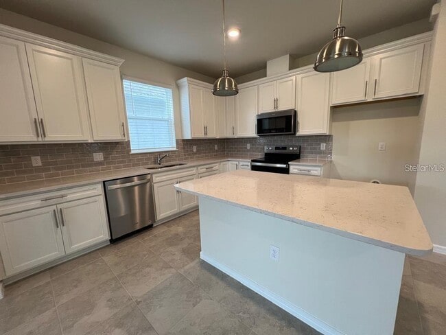 Photo - 17547 Saw Palmetto Ave