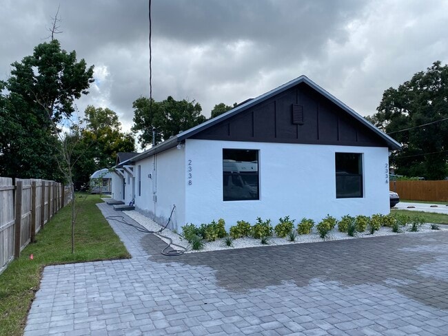 Photo - 2336 E Jersey Ave Unidad 2338