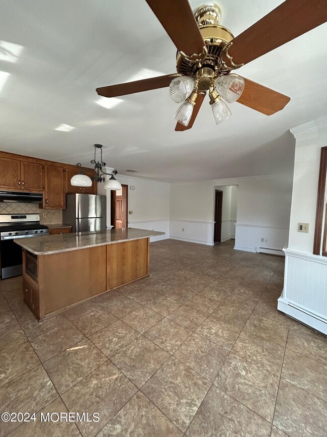 Photo - 81 S Ward Ave