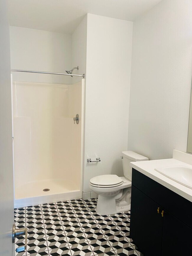 Photo - The URBAN - Reserve for Summer 2026! Luxury Student Housing Complex, Individual and group lease o...