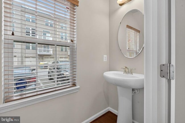 Photo - 1303 Cheswick Ln