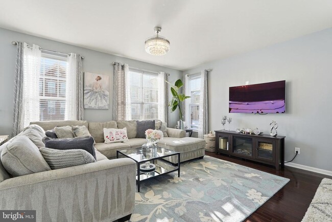 Photo - 9052 Isabel Ln