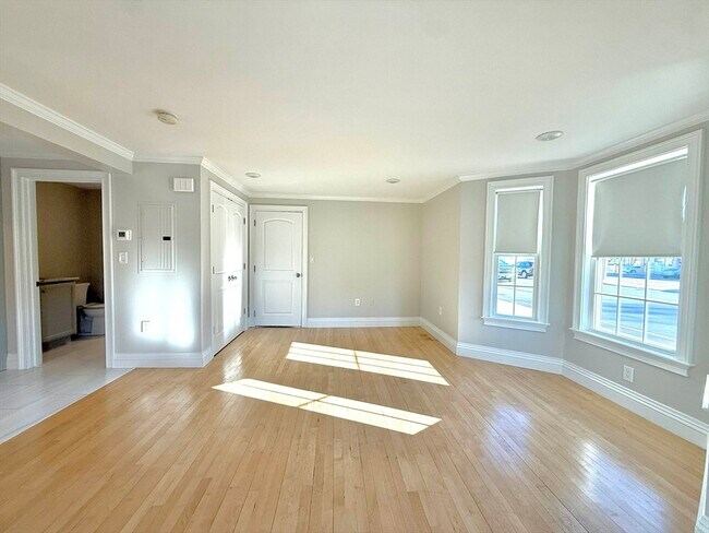 Photo - 284 Montvale Ave Unit 1R