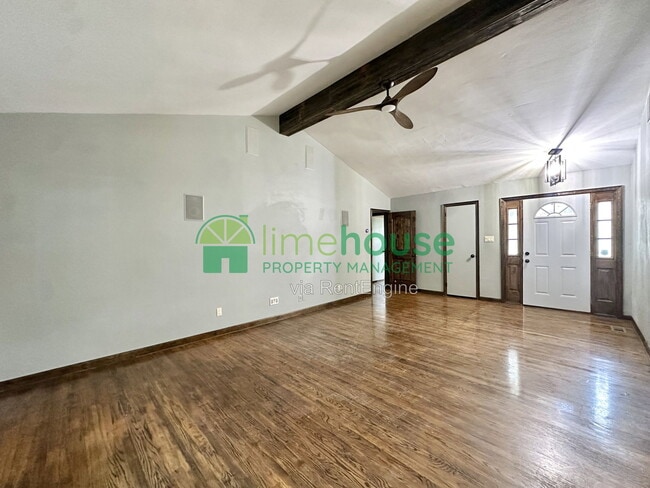 Photo - 417 Lynn Shores Dr