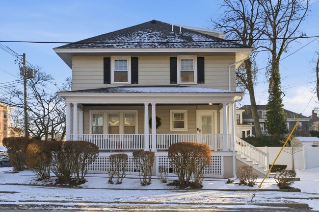 Photo - 230 Lafayette St