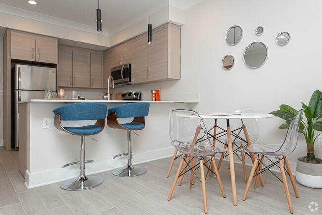 1 HAB, 1 BA - 696 ft² - Parkway Apartments