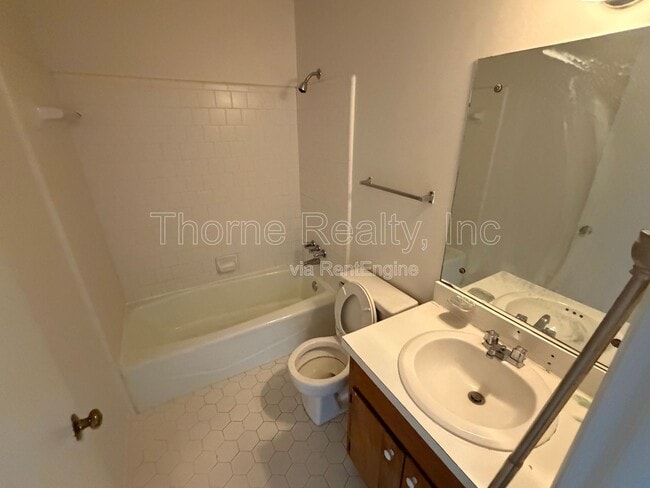 Photo - 2206 Candlewood Dr SW Unit B