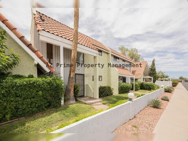 Building Photo - 4710 N 10th Pl